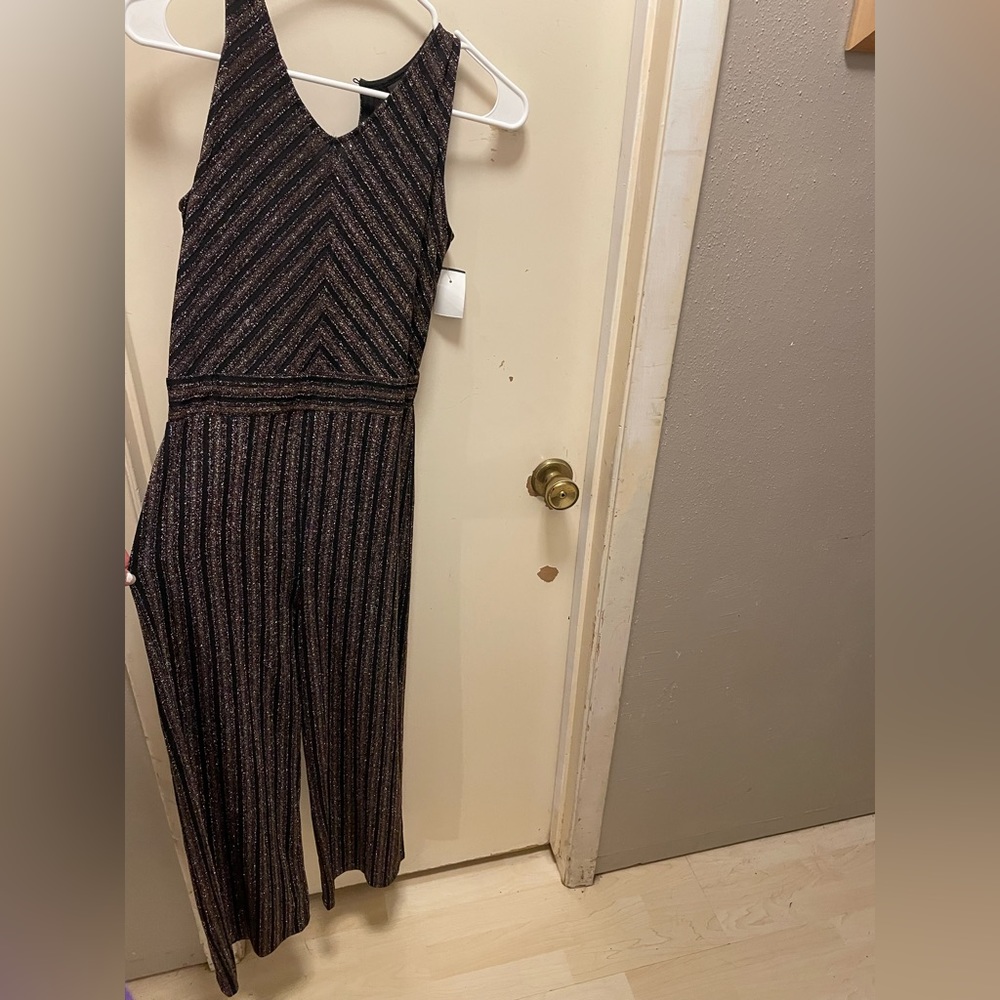 Art class size large pant suit